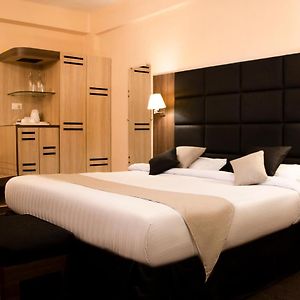 Triple Boutique King Room